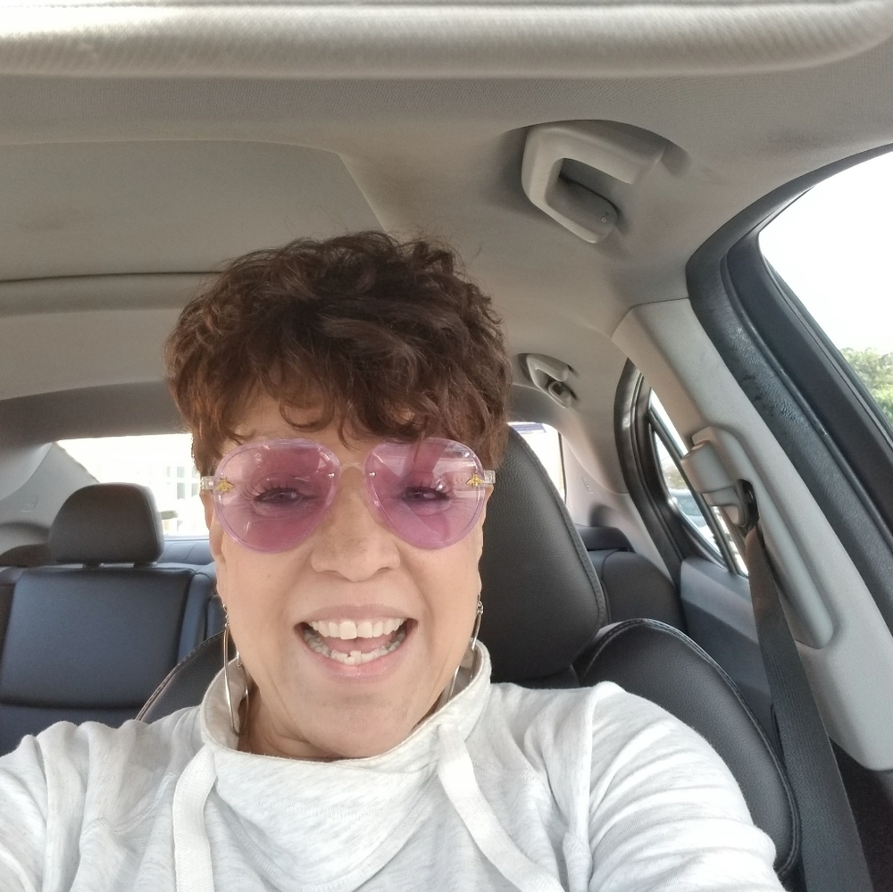 Meet your Posher, Sheila